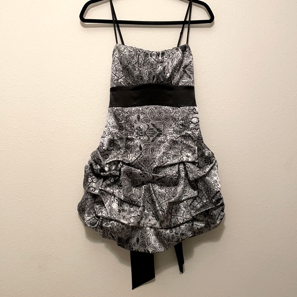 Silver & Black Semi Formal Dress for Cocktail Party/Homecoming/Christmas Party